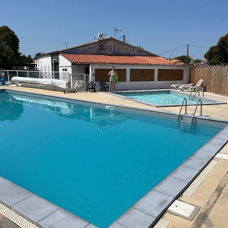 Mobil Home A Meschers Au Camping L'Escale Proche De Royan Buitenkant foto